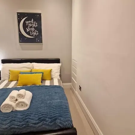 Quintessentially 'London' Flat Exterior photo