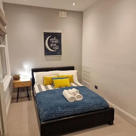 Quintessentially 'London' Flat Exterior photo