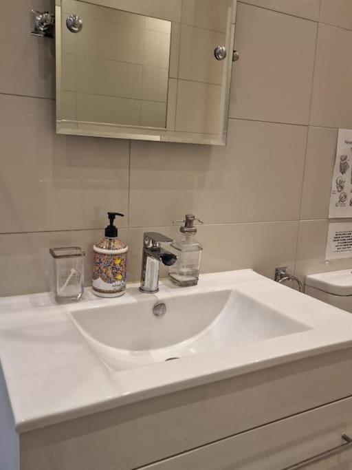 Quintessentially 'london' Flat Appartement Londen
